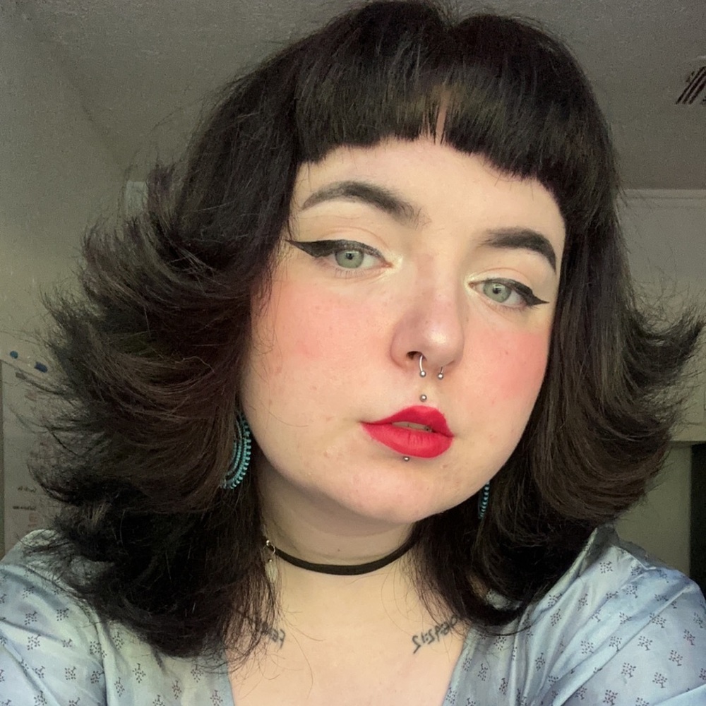 Meet your Posher, Sunny ☀️